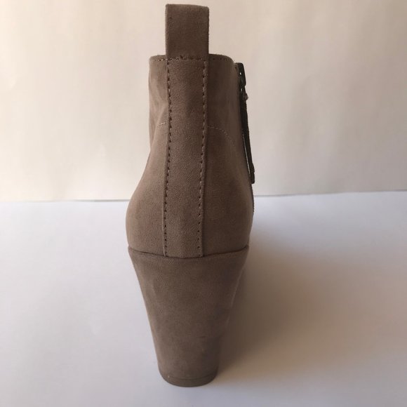 Tan wedged boots - Picture 3 of 4